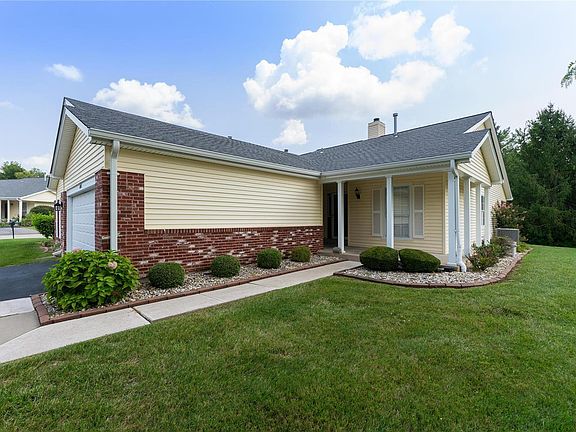 3rd image of 16043 Rose Wreath Ln