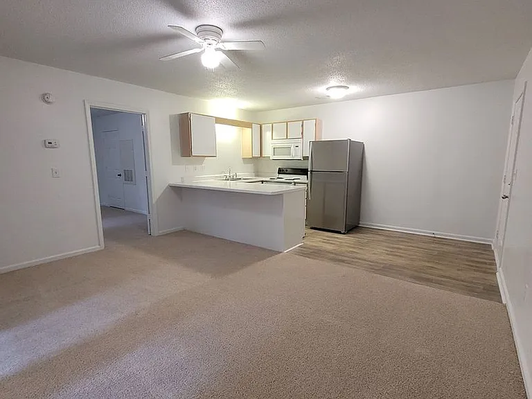Arlington Apartments — Photo 105