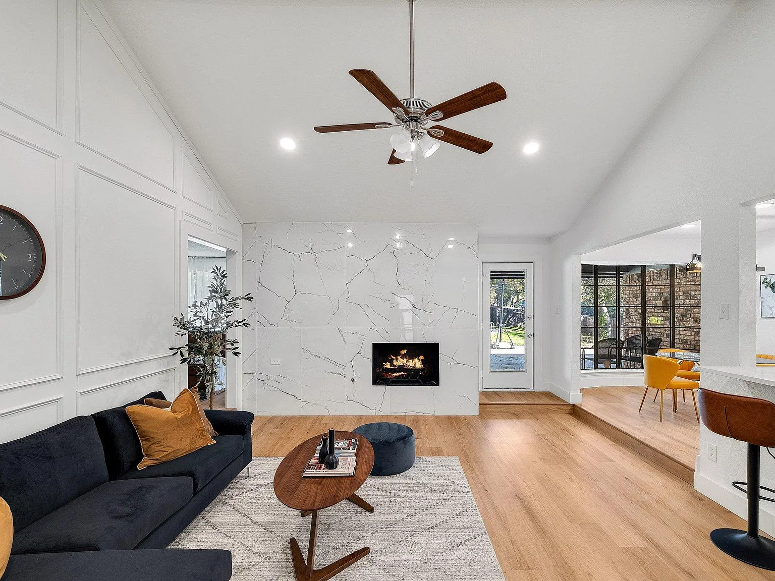 3 bed, 2117 sqft, $5,500 — Photo 3