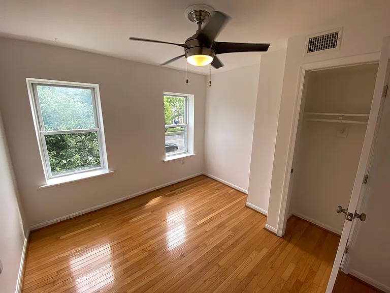 1520 New Jersey Ave NW — Photo 17