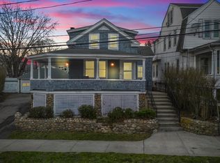 241 Broad St, New London, CT 06320