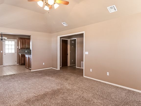5th image of 1400 Eagle Dr