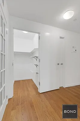Rented by Bond New York | media 29