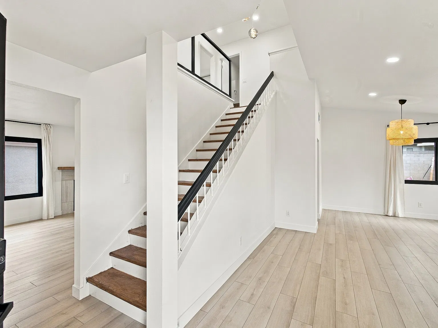 3 bed, 2.5 bath, 1576 sqft, $2,750 — Photo 4