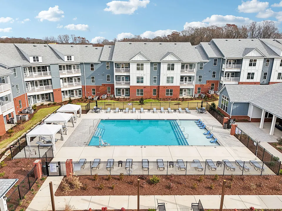 Hathaway at Lake Norman Apartments