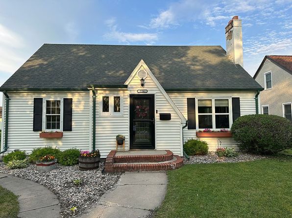 736 Western Ave