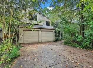 27 Fire Flicker Pl, Spring, TX 77381