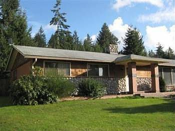 1st image of 130 NE Mahonia Dr