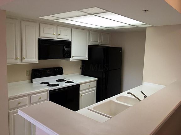 2nd image of 5935 N High St #206
