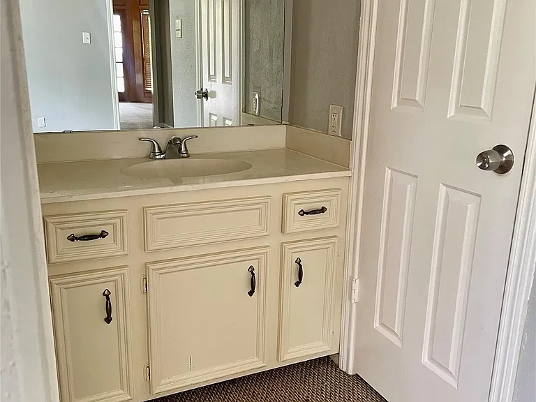 21122 Harvest Hill Ln — Photo 32
