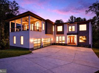 1434 Waggaman Cir, Mc Lean, VA 22101