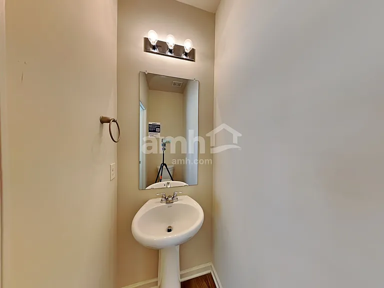 278 Scotland Dr — Photo 6