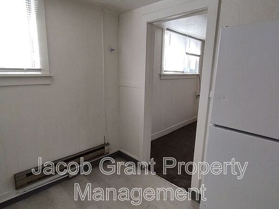 5th image of 618 S 4th Ave #4