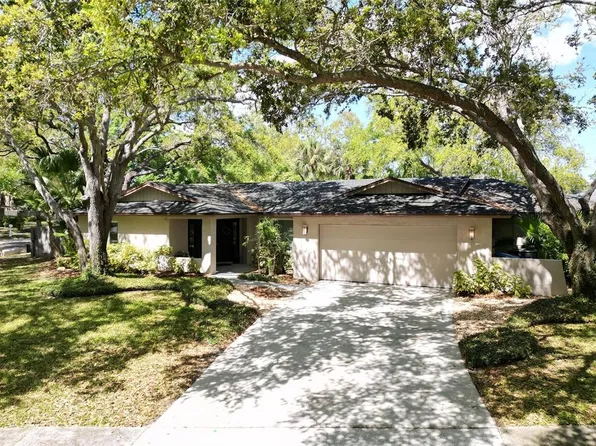 2262 Willowbrook Dr, Clearwater, FL 33764