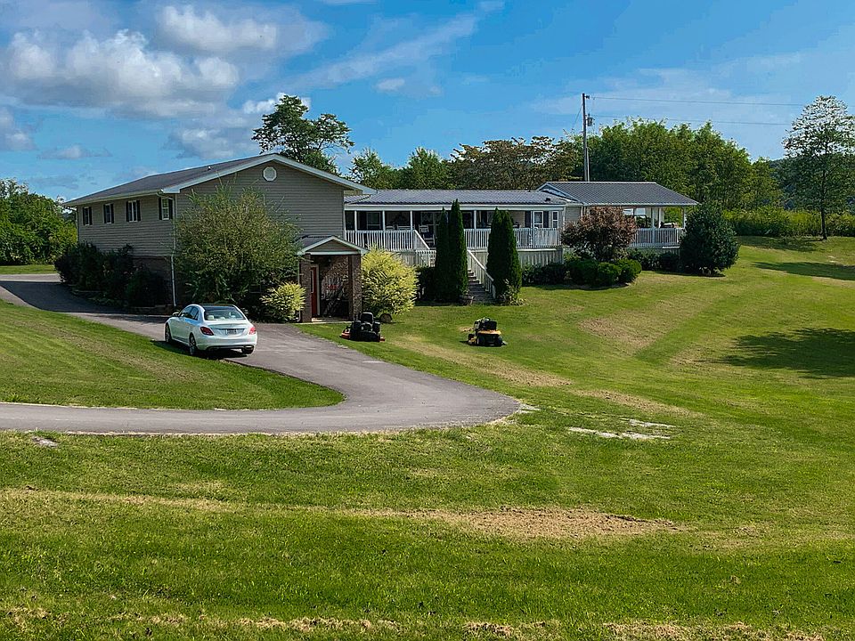 1st image of Lakeside Dr