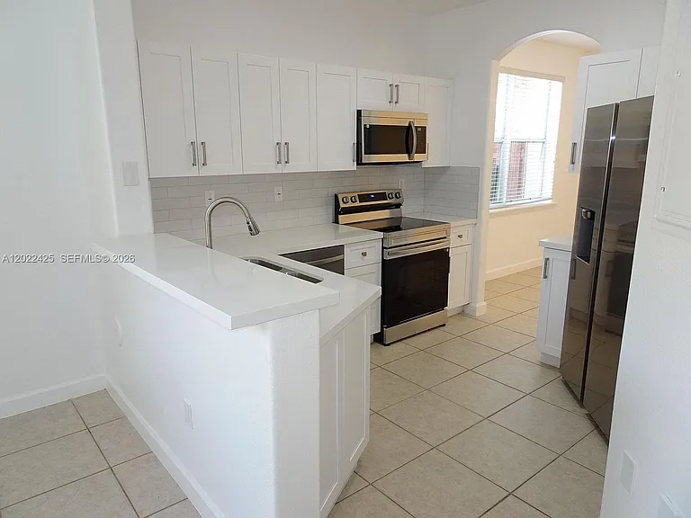 5460 NW 107th Ave #115 — Photo 7