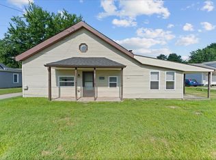 225 N Ash St, Bethel, OH 45106