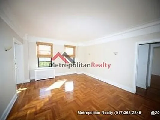Rented by Metropolitan Realty | media 11