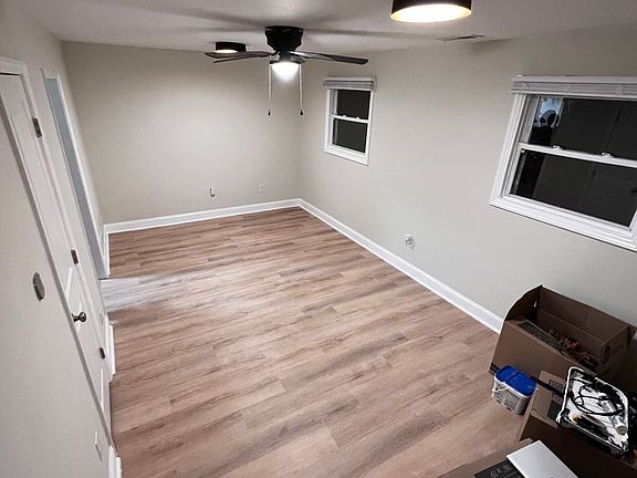 5th image of 3520 Sargeant Dr
