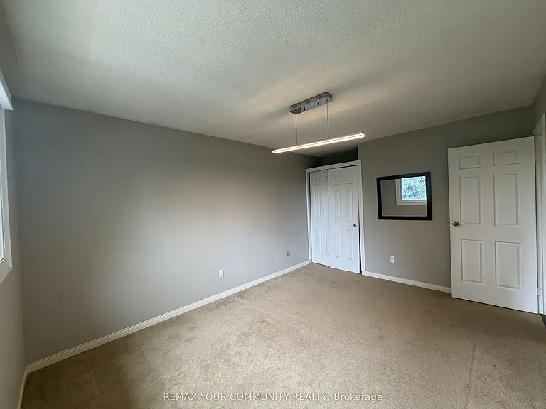 209 Yorkshire Dr — Photo 20