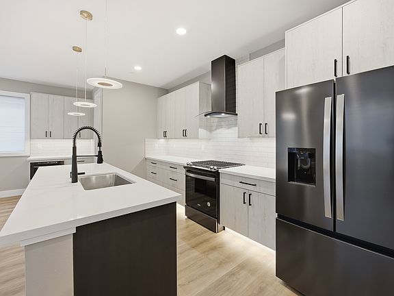 Hi end cabinetry & appliances