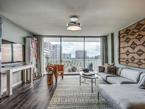 3rd image of 3701 Turtle Creek Blvd APT 10H