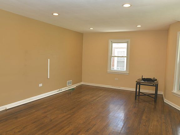 5th image of 1325 Glenn Dr
