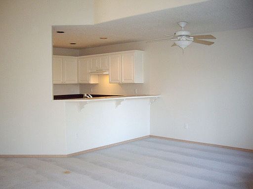 3rd image of 136 SE 29th Ave