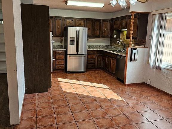 5th image of 7500 E 108th St