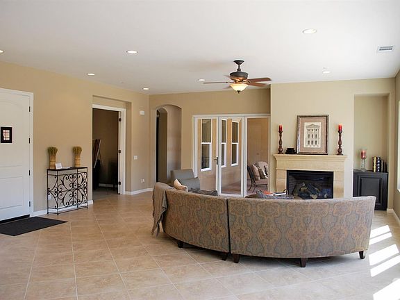 4th image of 57721 Barristo Cir