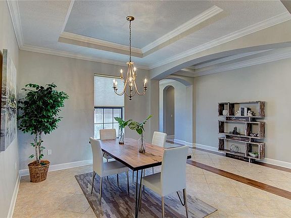 4th image of 5222 Castello Ln