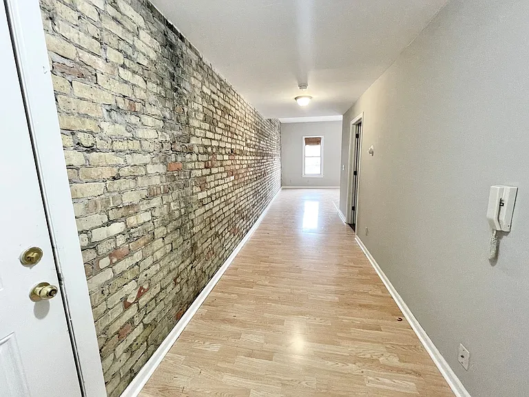 1718-34 E Lafayette Pl — Photo 40