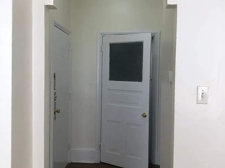 323 Market St — Photo 6