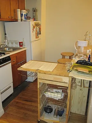 Rented by City Connections Realty | media 3