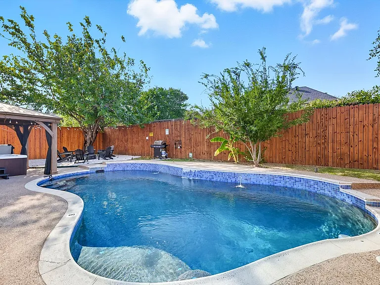 5709 Courtney Cir — Photo 41
