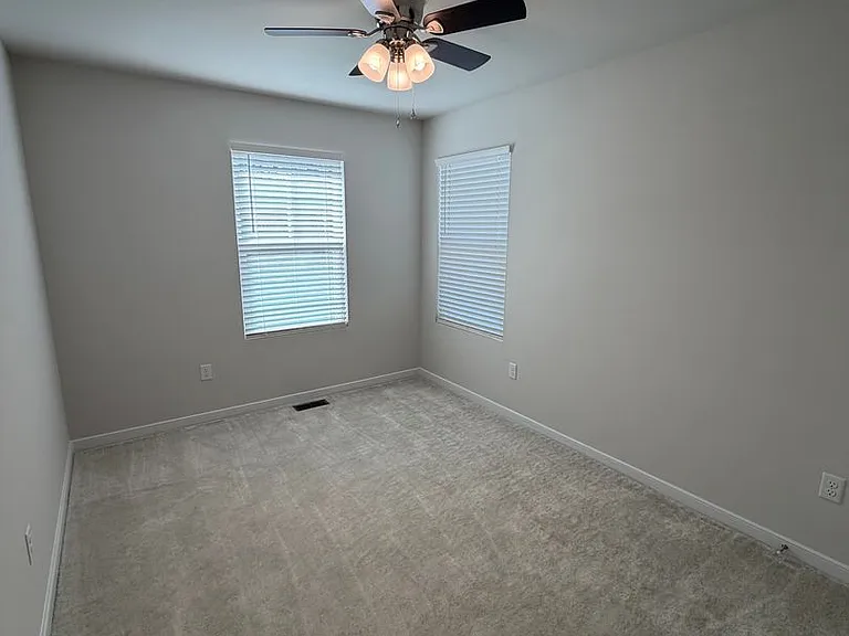 14711 Hancock Crest Way — Photo 41