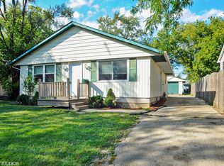 2612 20th St, Zion, IL 60099