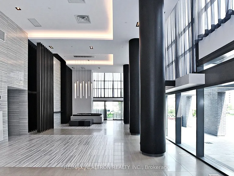 65 Oneida Cres #Penthouse 06 — Photo 8