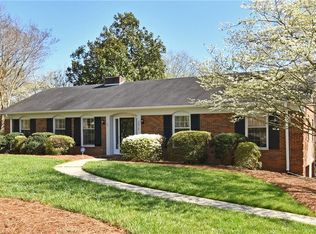 2870 Burlwood Dr, Winston Salem, NC 27103