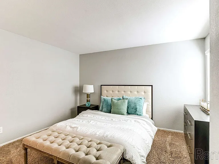 Idyllwillow Bedroom
