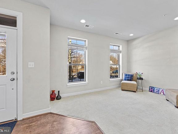 3rd image of 14247 Travilah Rd