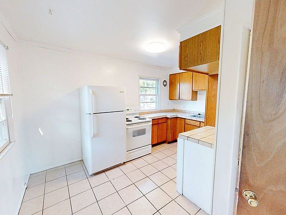 5th image of 3605 Kenlawn St