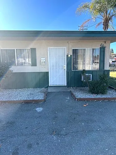 210 N Santa Fe St Photo 1