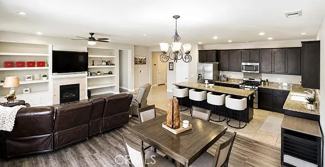 4 bed, 2323 sqft, $3,895 — Photo 4