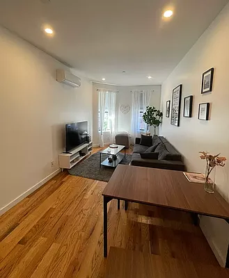 Rented by Hagstrom Management Inc | media 13