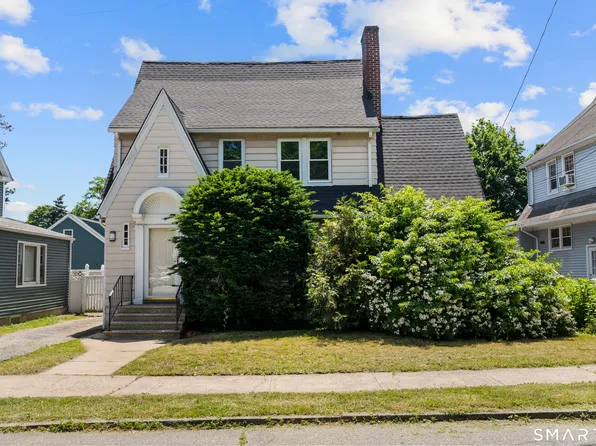 695 West Taft Avenue, Bridgeport, CT 06604