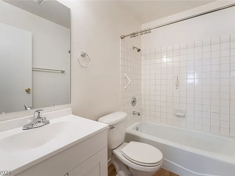 1611 E Harmon Ave #3 — Photo 24