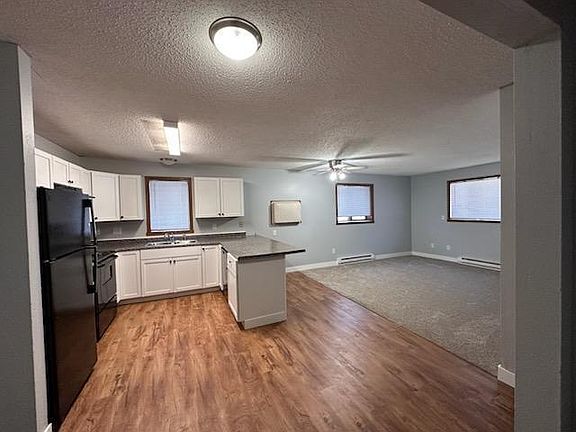 4th image of 1019 College St N