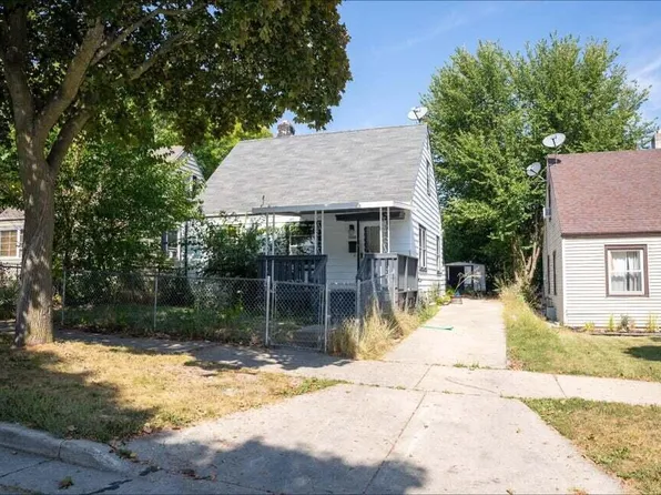 3526 West Glendale AVENUE, Milwaukee, WI 53209