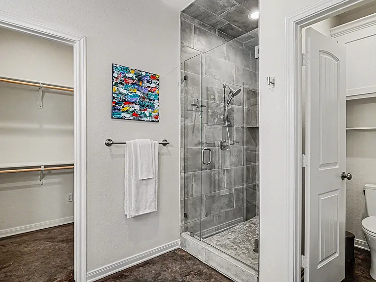 2425 S 16th St — Photo 26
